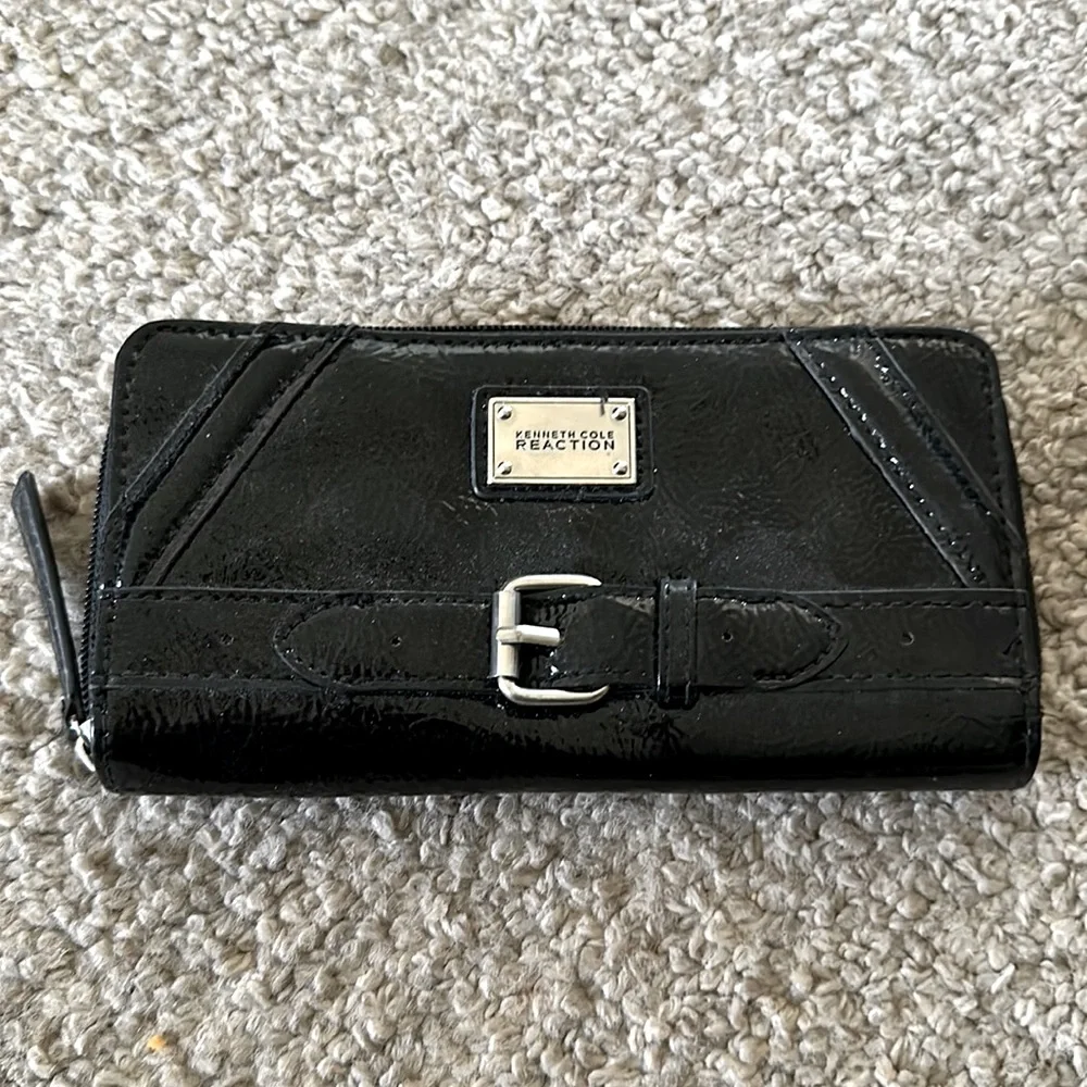 Kenneth Cole REACTION Black Faux Leather Wallet
